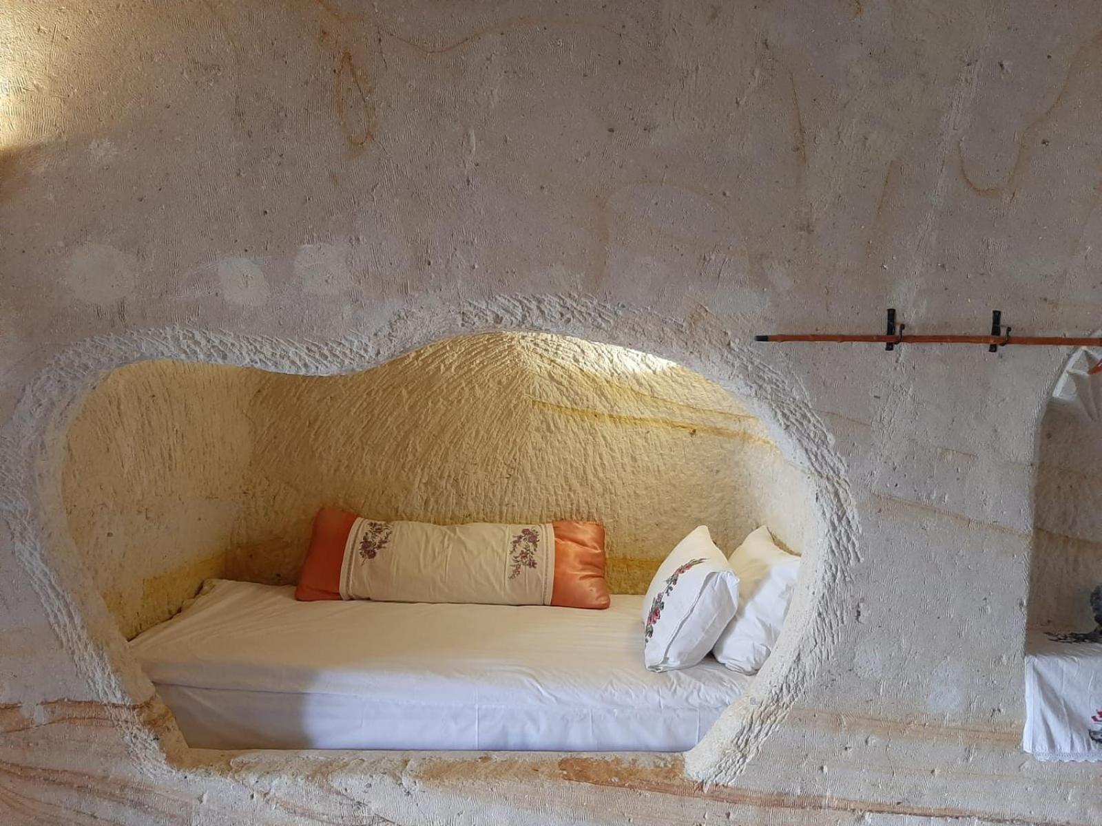 Elkep Evi Cave Hotel Ürgüp Bagian luar foto